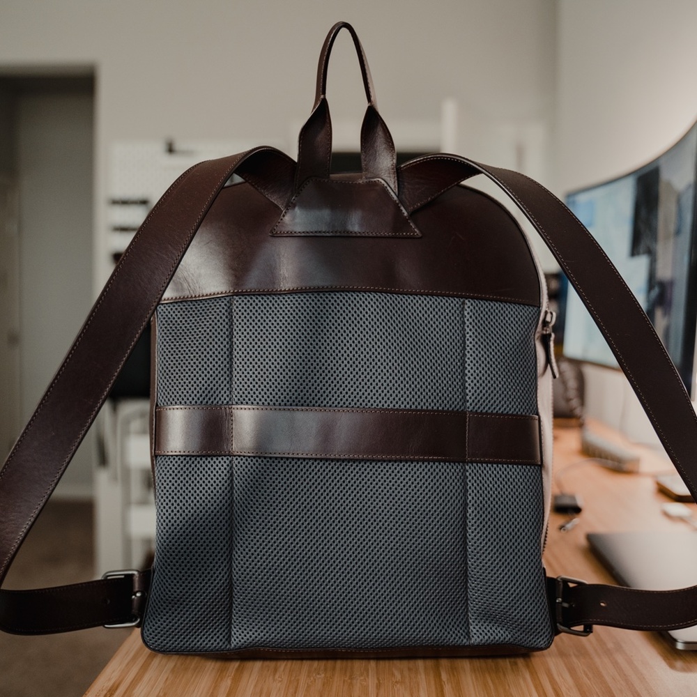 Carl Friedrik Bowen Leather Backpack - Picture 4 of 9